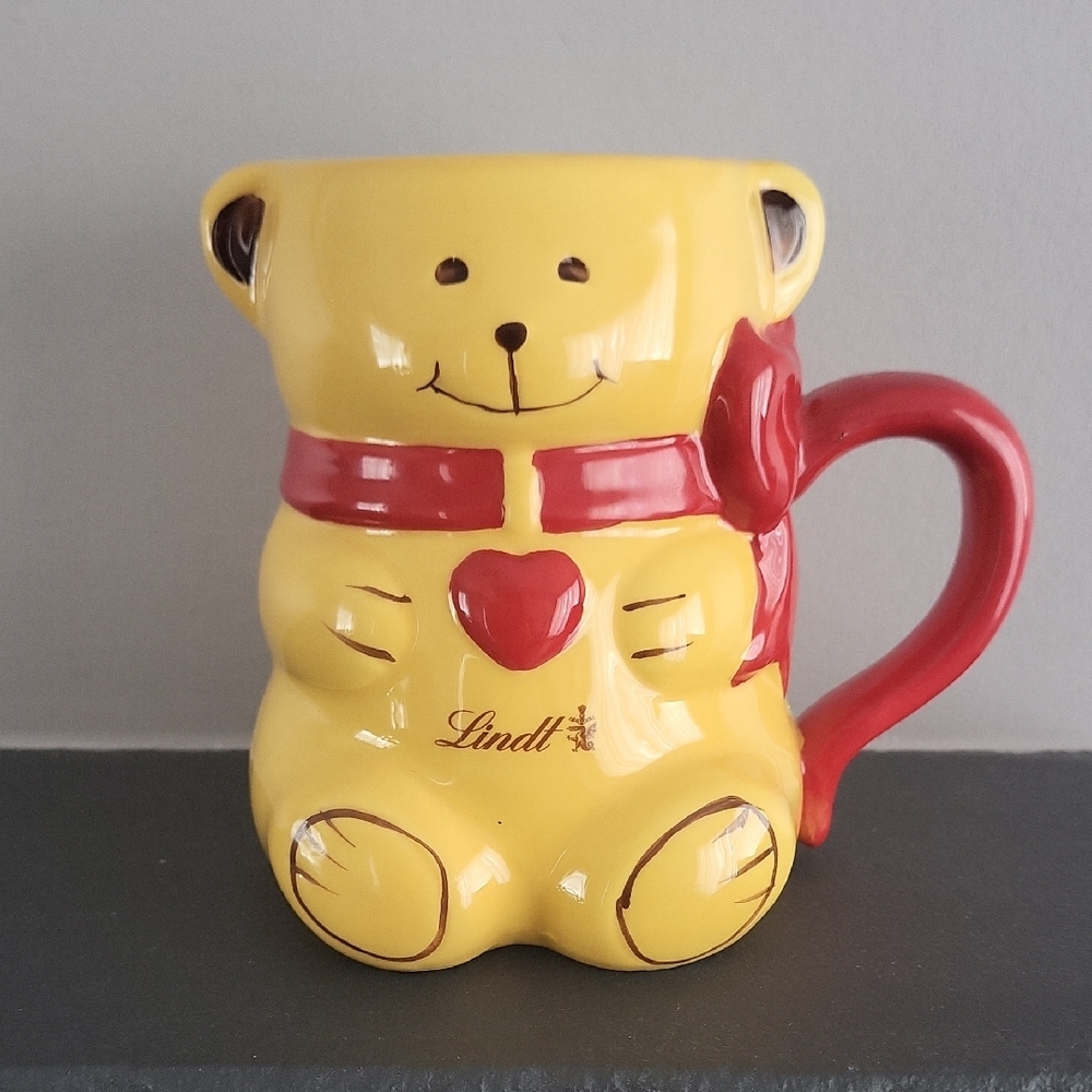 Rare Lindt 3D Teddy Bear Ceramic Mug – Yellow & Red